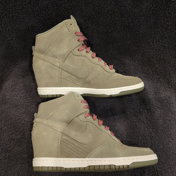 NWT Nike Sky Hi High Dunk Leather Wedge Shoes 'Medium Olive' Size 8.5 - Picture 5 of 9